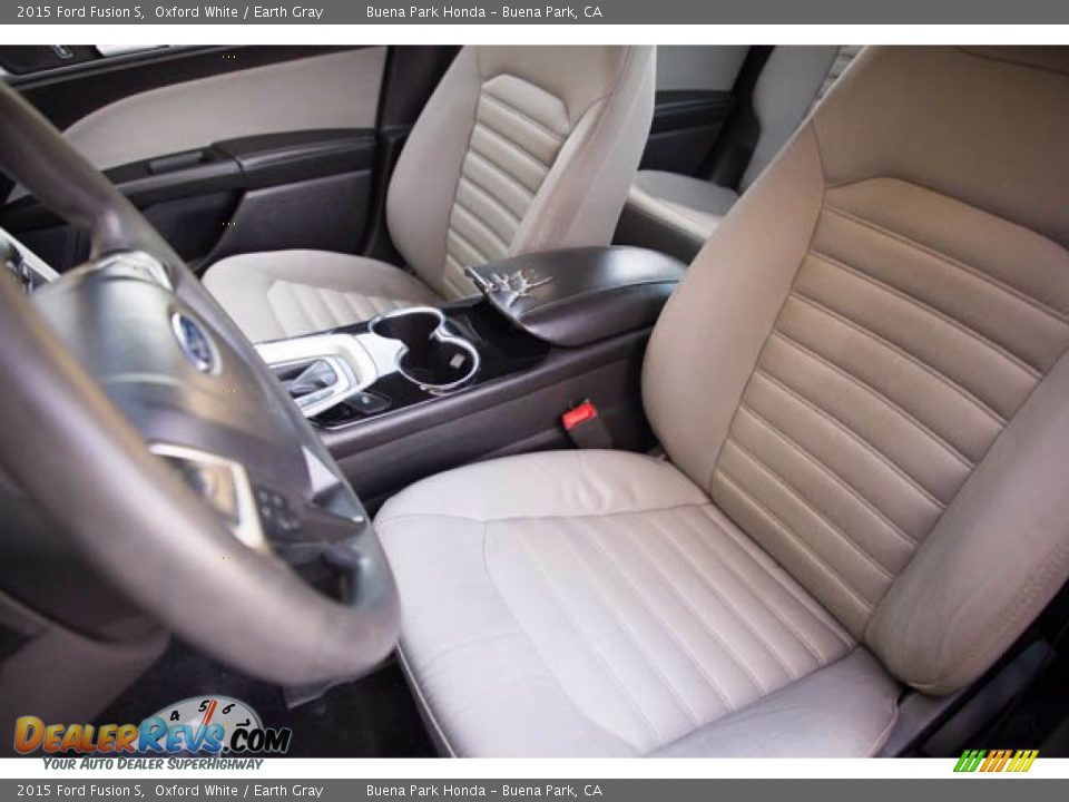 2015 Ford Fusion S Oxford White / Earth Gray Photo #18