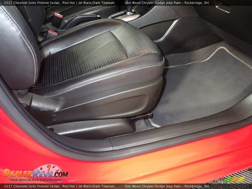 Front Seat of 2017 Chevrolet Sonic Premier Sedan Photo #23