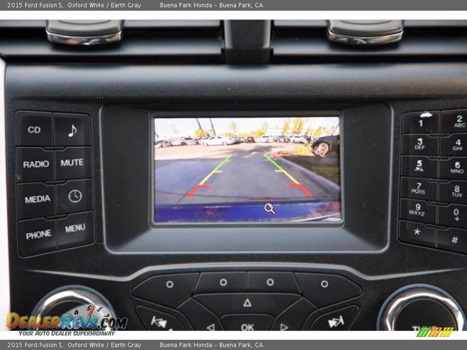 2015 Ford Fusion S Oxford White / Earth Gray Photo #26
