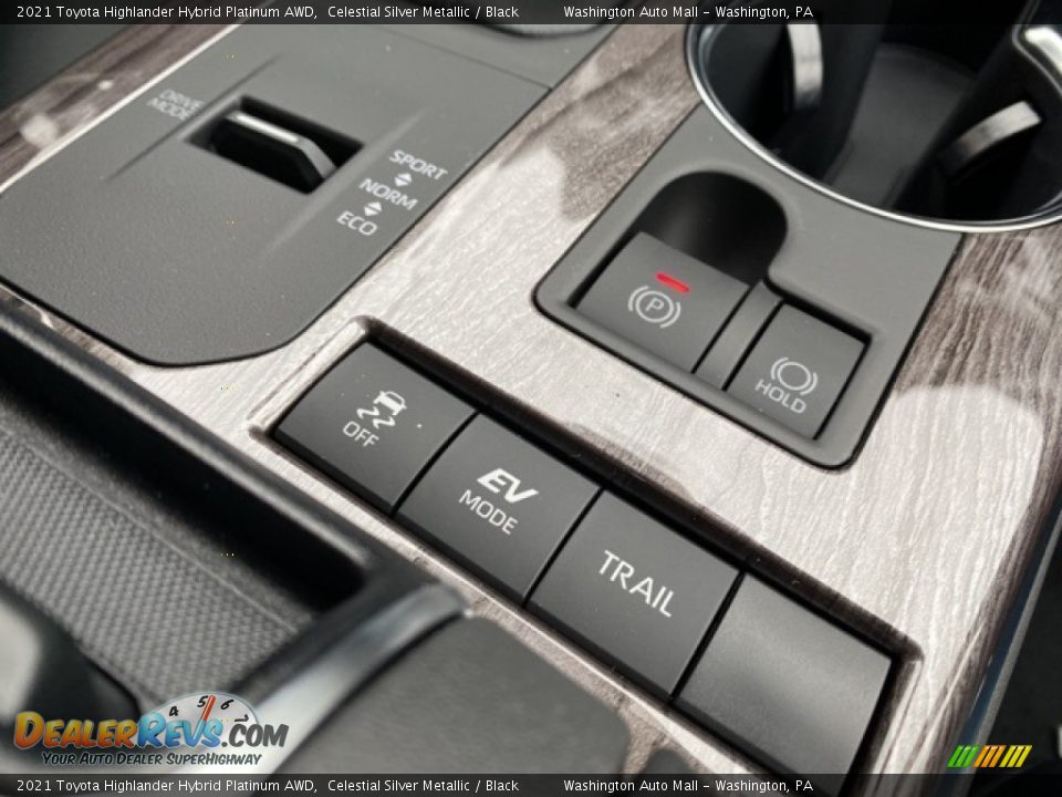 2021 Toyota Highlander Hybrid Platinum AWD Celestial Silver Metallic / Black Photo #19