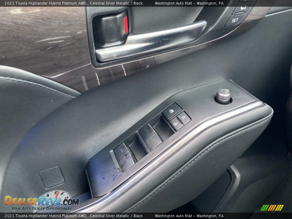 2021 Toyota Highlander Hybrid Platinum AWD Celestial Silver Metallic / Black Photo #25