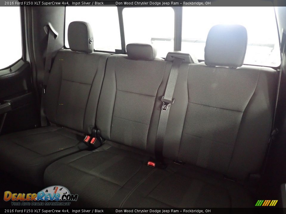2016 Ford F150 XLT SuperCrew 4x4 Ingot Silver / Black Photo #23