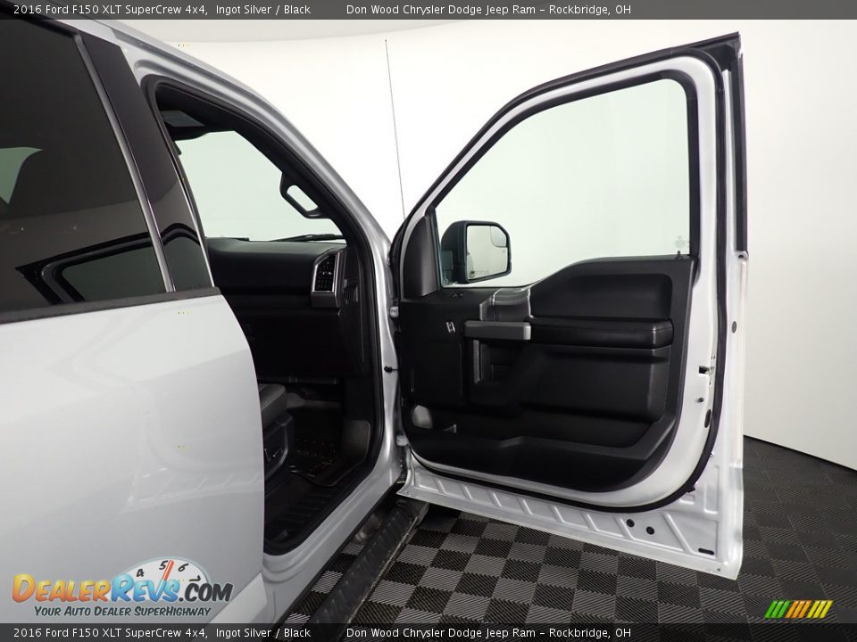 2016 Ford F150 XLT SuperCrew 4x4 Ingot Silver / Black Photo #31