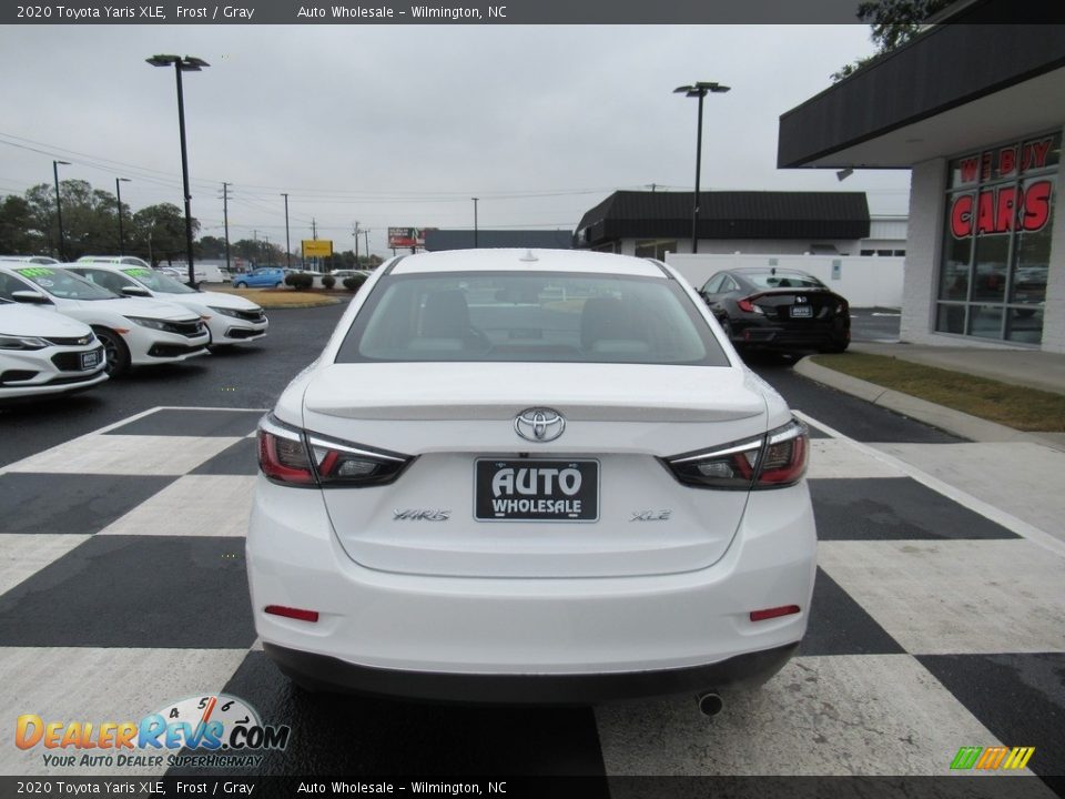 2020 Toyota Yaris XLE Frost / Gray Photo #4