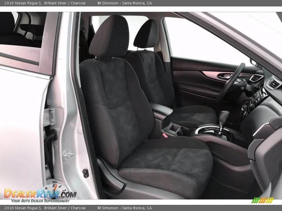 Front Seat of 2016 Nissan Rogue S Photo #6