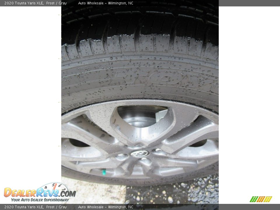 2020 Toyota Yaris XLE Frost / Gray Photo #9