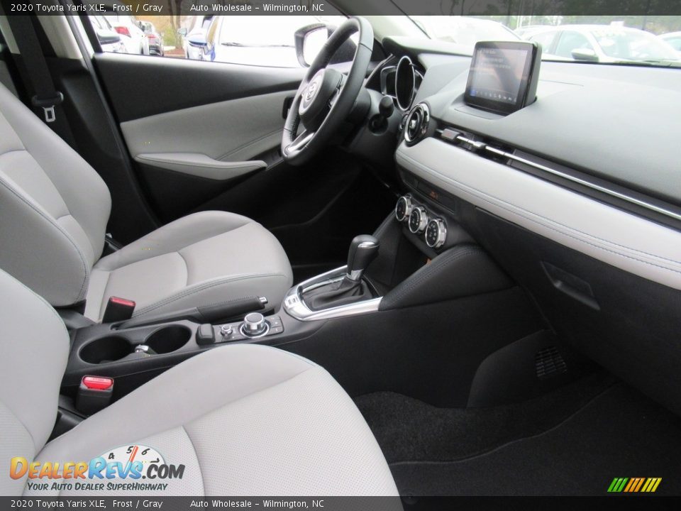 2020 Toyota Yaris XLE Frost / Gray Photo #13