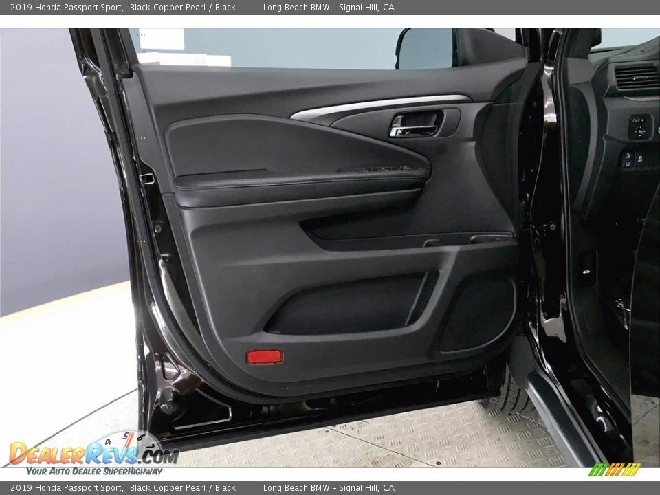 Door Panel of 2019 Honda Passport Sport Photo #23