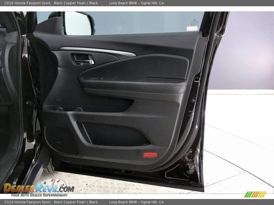 Door Panel of 2019 Honda Passport Sport Photo #24