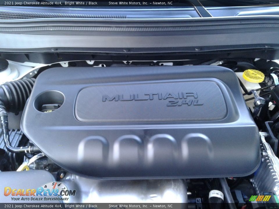 2021 Jeep Cherokee Altitude 4x4 Bright White / Black Photo #10