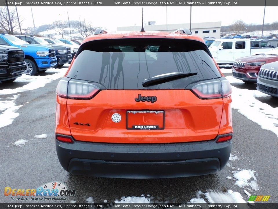 2021 Jeep Cherokee Altitude 4x4 Spitfire Orange / Black Photo #6