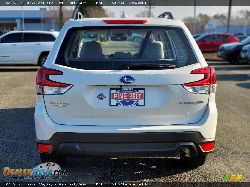 2021 Subaru Forester 2.5i Crystal White Pearl / Gray Photo #7