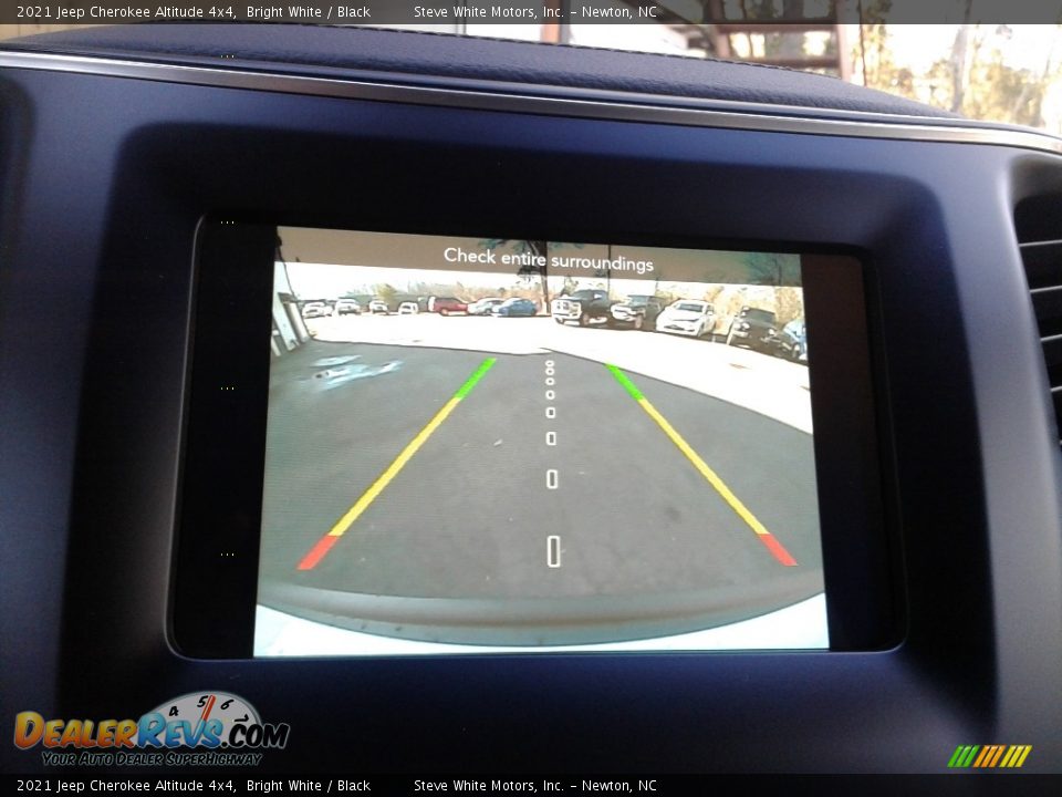 2021 Jeep Cherokee Altitude 4x4 Bright White / Black Photo #26