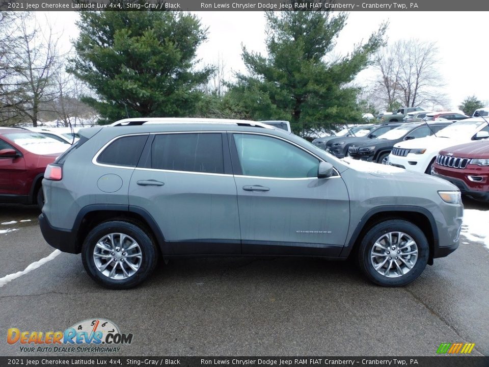 2021 Jeep Cherokee Latitude Lux 4x4 Sting-Gray / Black Photo #4