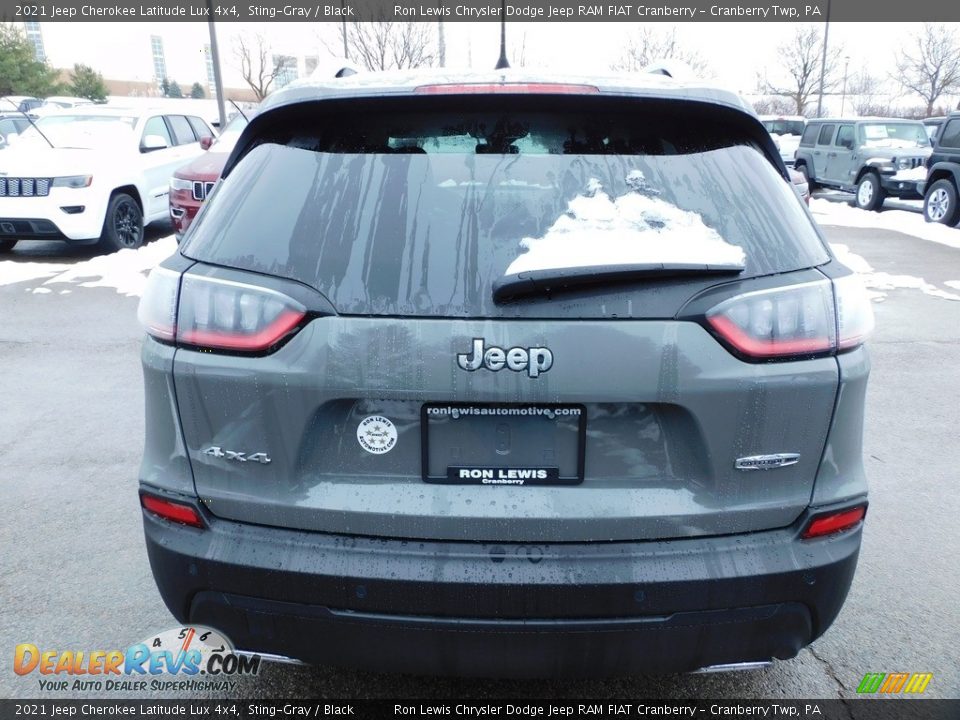 2021 Jeep Cherokee Latitude Lux 4x4 Sting-Gray / Black Photo #6