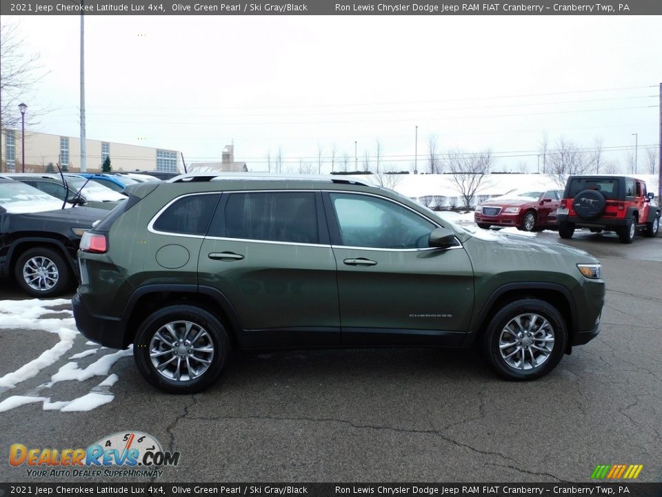 2021 Jeep Cherokee Latitude Lux 4x4 Olive Green Pearl / Ski Gray/Black Photo #4