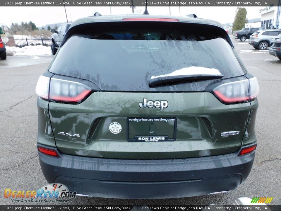 2021 Jeep Cherokee Latitude Lux 4x4 Olive Green Pearl / Ski Gray/Black Photo #6