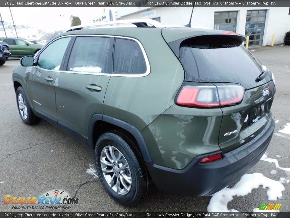 2021 Jeep Cherokee Latitude Lux 4x4 Olive Green Pearl / Ski Gray/Black Photo #8