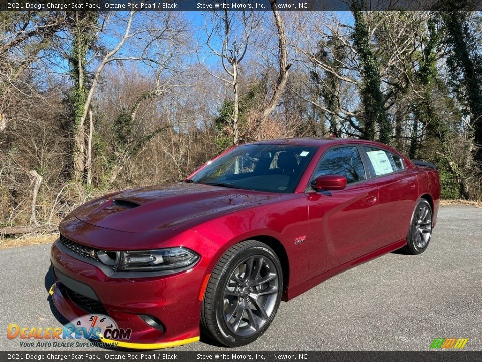 Front 3/4 View of 2021 Dodge Charger Scat Pack Photo #2