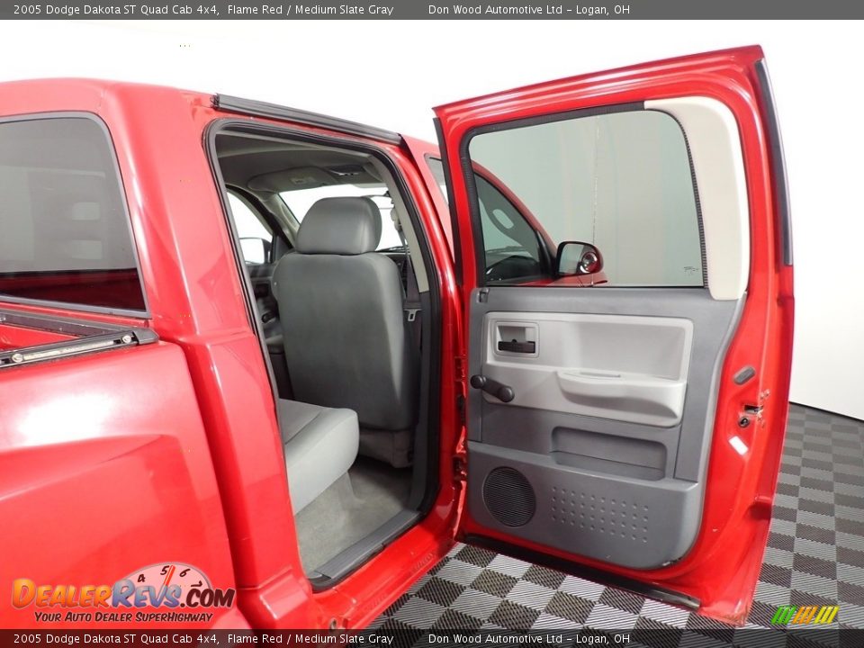 2005 Dodge Dakota ST Quad Cab 4x4 Flame Red / Medium Slate Gray Photo #30