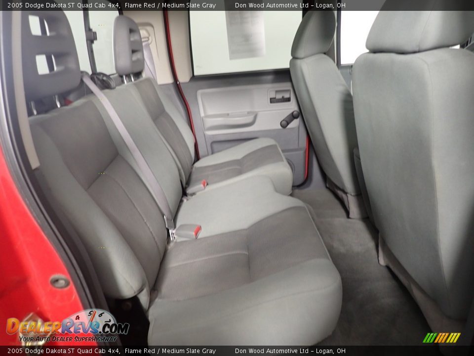 2005 Dodge Dakota ST Quad Cab 4x4 Flame Red / Medium Slate Gray Photo #31
