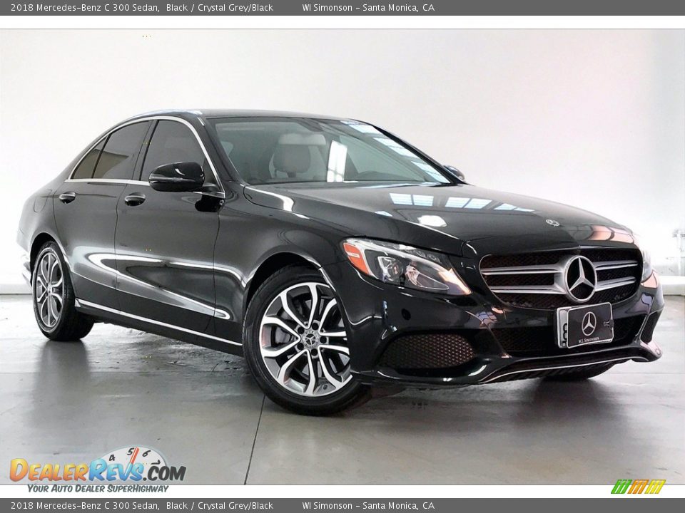 Front 3/4 View of 2018 Mercedes-Benz C 300 Sedan Photo #34