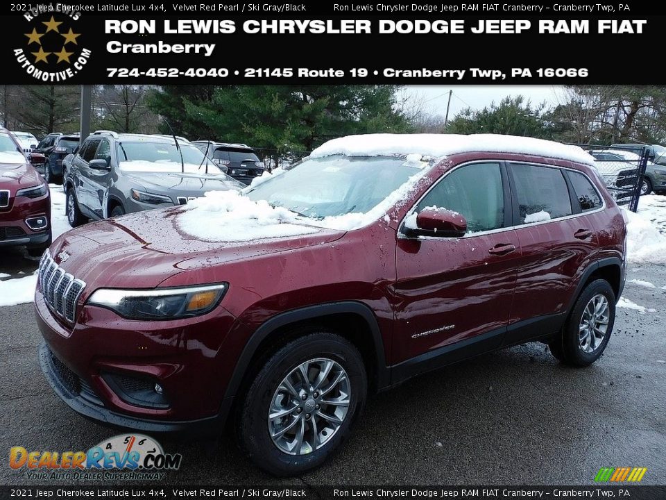 2021 Jeep Cherokee Latitude Lux 4x4 Velvet Red Pearl / Ski Gray/Black Photo #1