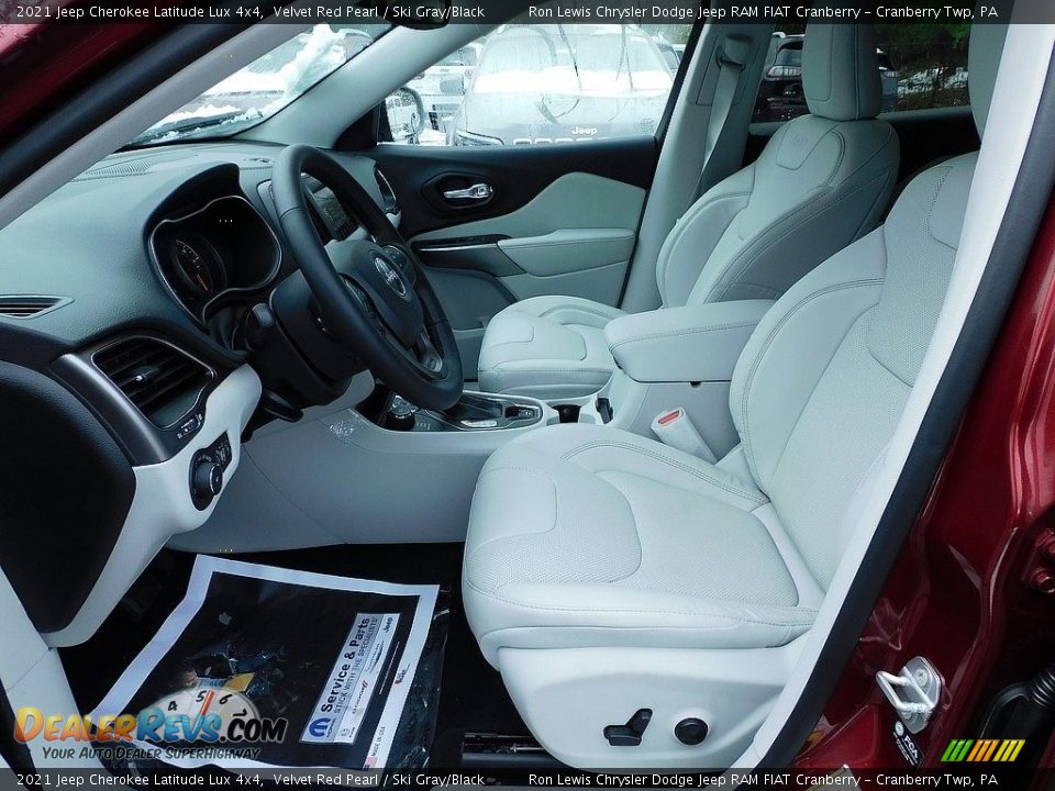 2021 Jeep Cherokee Latitude Lux 4x4 Velvet Red Pearl / Ski Gray/Black Photo #11