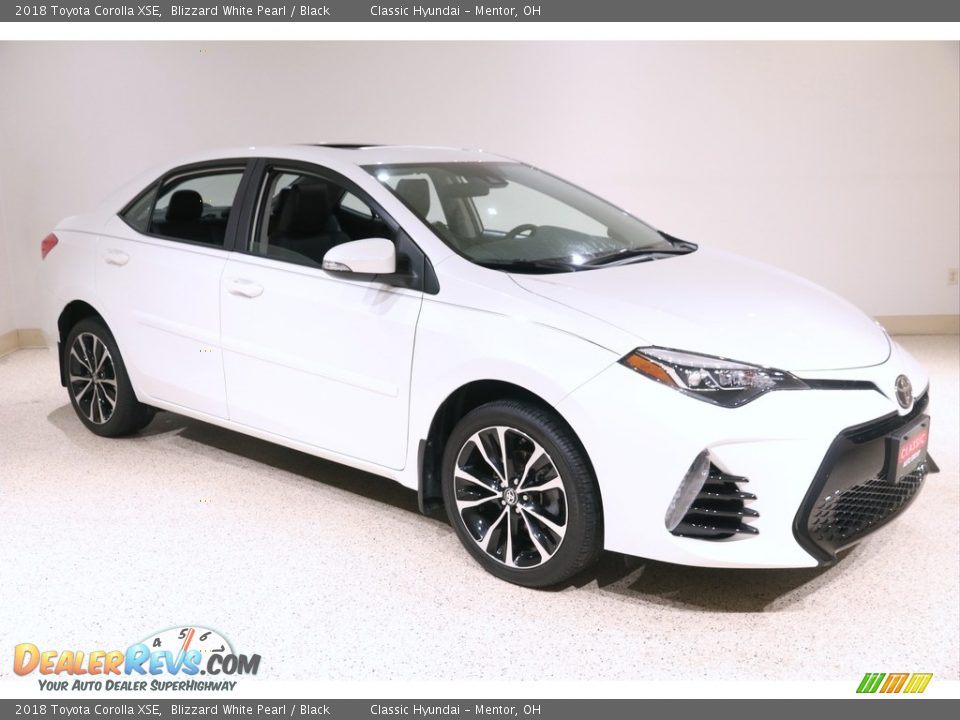 2018 Toyota Corolla XSE Blizzard White Pearl / Black Photo #1