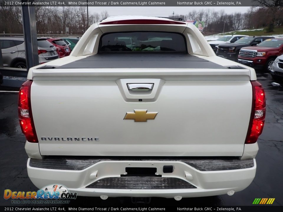 2012 Chevrolet Avalanche LTZ 4x4 White Diamond Tricoat / Dark Cashmere/Light Cashmere Photo #9