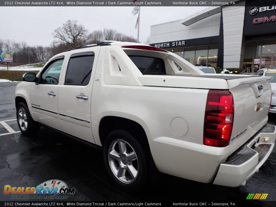 2012 Chevrolet Avalanche LTZ 4x4 White Diamond Tricoat / Dark Cashmere/Light Cashmere Photo #11