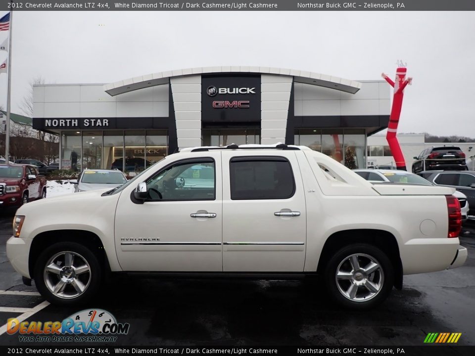 2012 Chevrolet Avalanche LTZ 4x4 White Diamond Tricoat / Dark Cashmere/Light Cashmere Photo #12