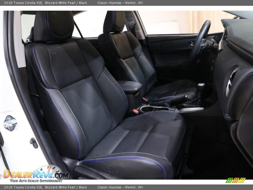 2018 Toyota Corolla XSE Blizzard White Pearl / Black Photo #16