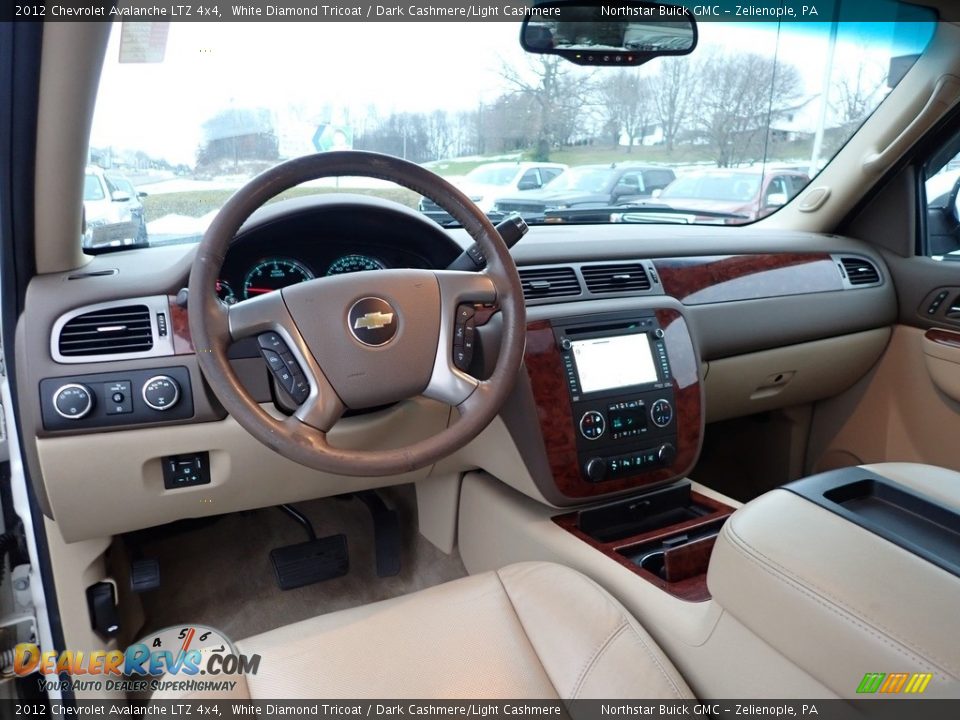 2012 Chevrolet Avalanche LTZ 4x4 White Diamond Tricoat / Dark Cashmere/Light Cashmere Photo #18