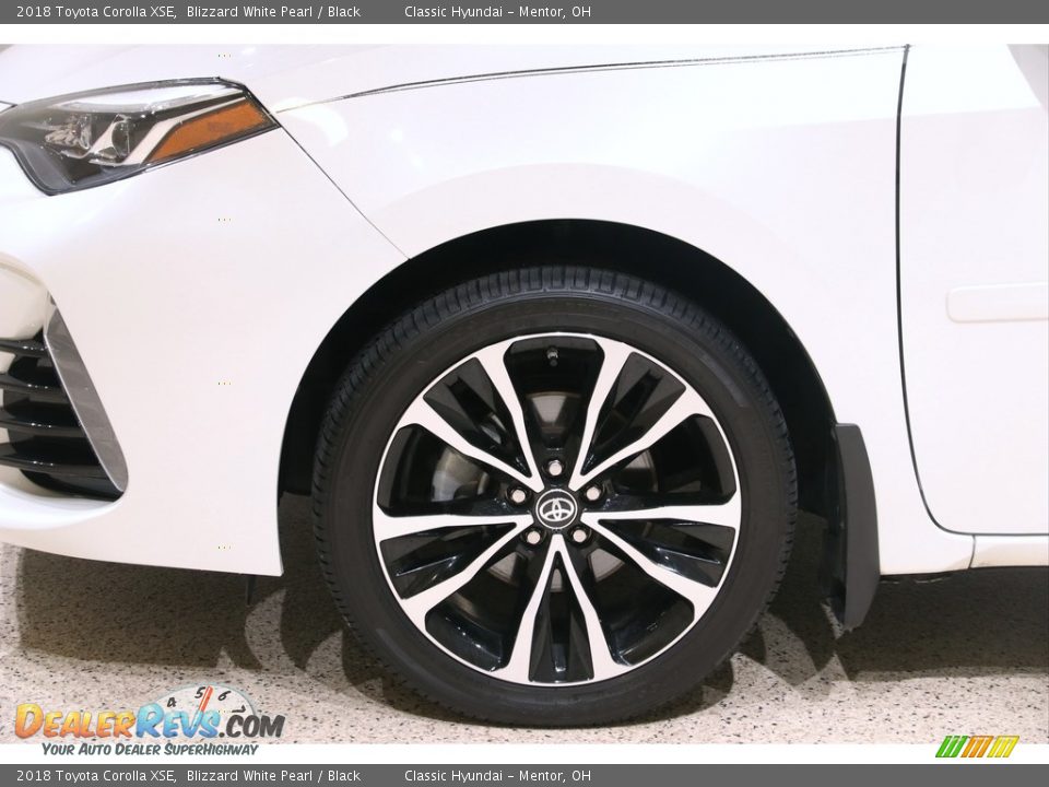2018 Toyota Corolla XSE Blizzard White Pearl / Black Photo #21