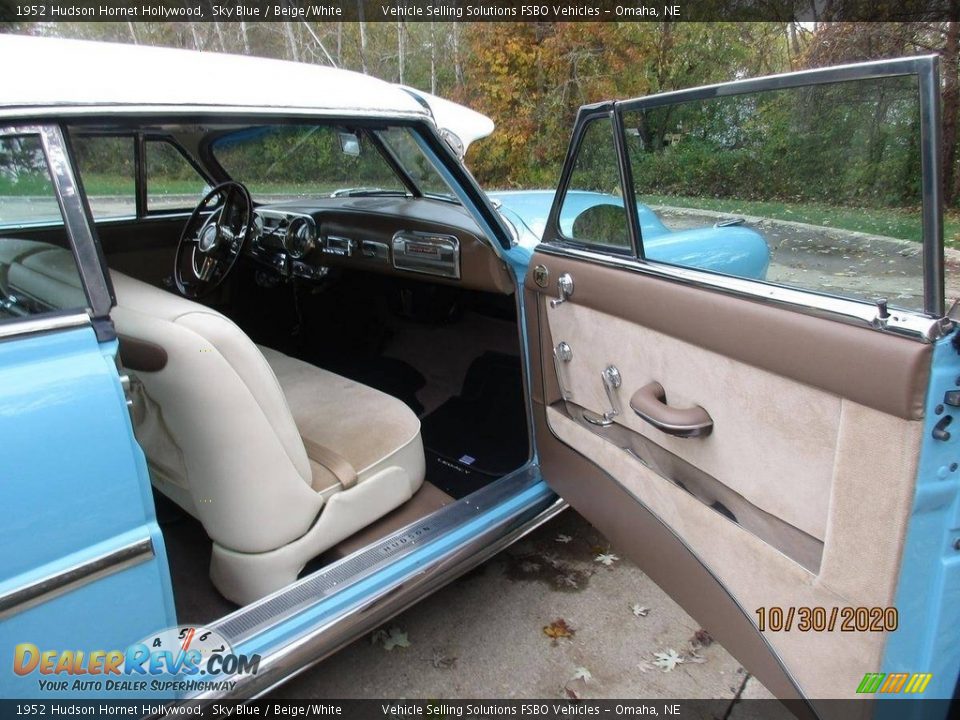 Door Panel of 1952 Hudson Hornet Hollywood Photo #14