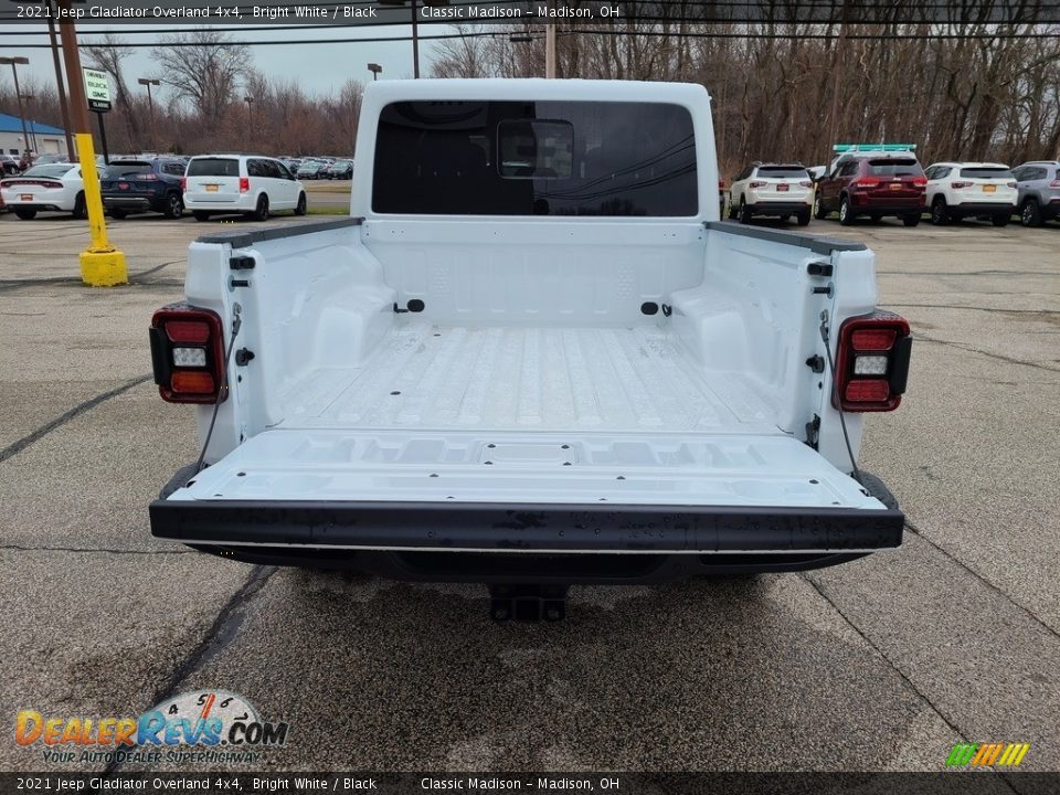 2021 Jeep Gladiator Overland 4x4 Bright White / Black Photo #11