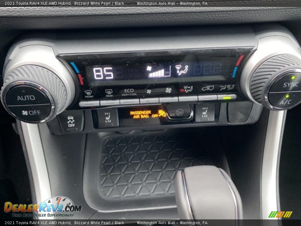 2021 Toyota RAV4 XLE AWD Hybrid Blizzard White Pearl / Black Photo #17
