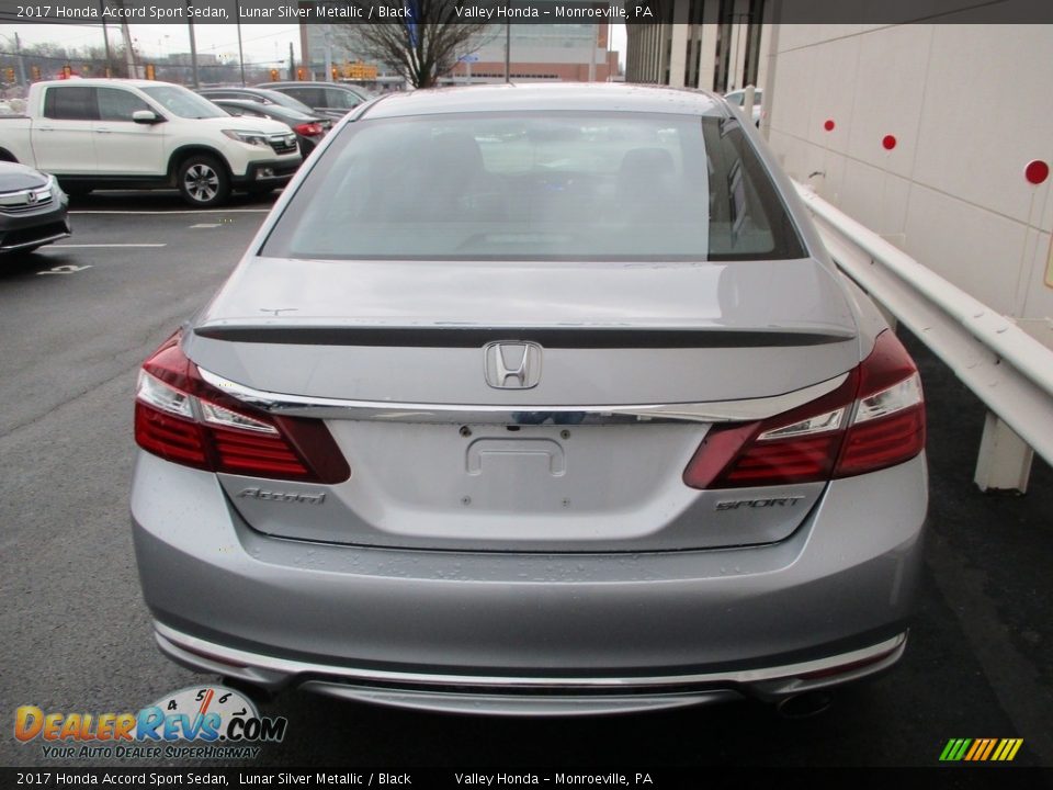2017 Honda Accord Sport Sedan Lunar Silver Metallic / Black Photo #4