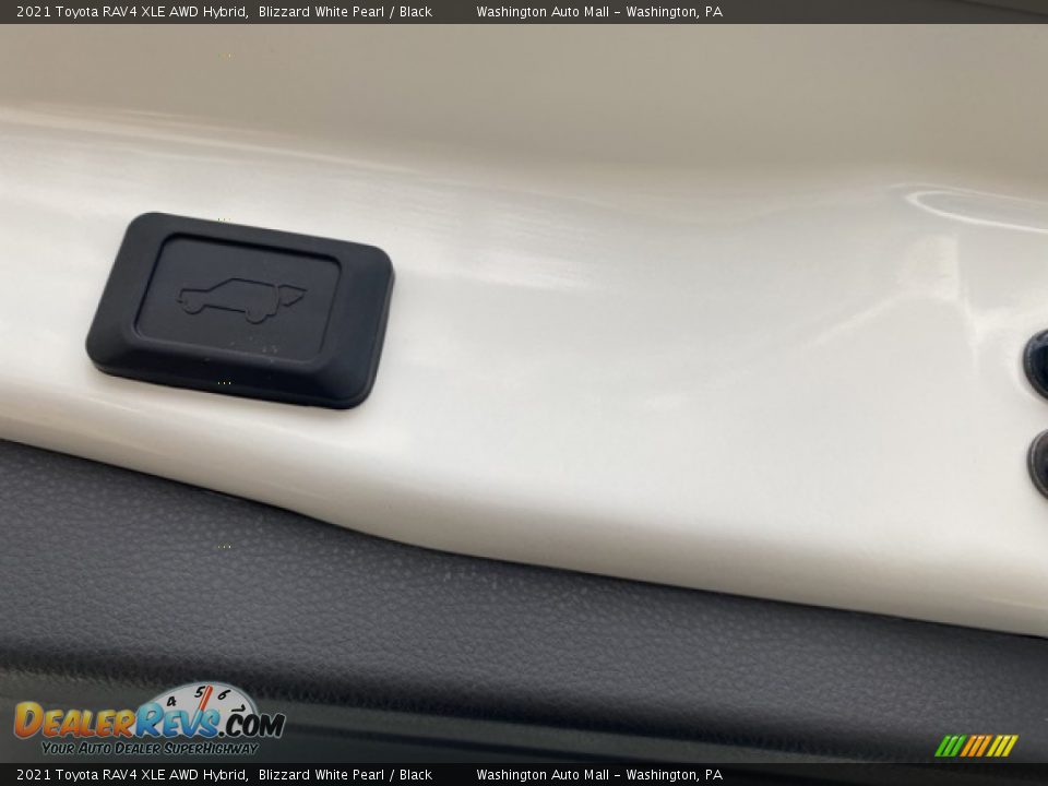 2021 Toyota RAV4 XLE AWD Hybrid Blizzard White Pearl / Black Photo #32