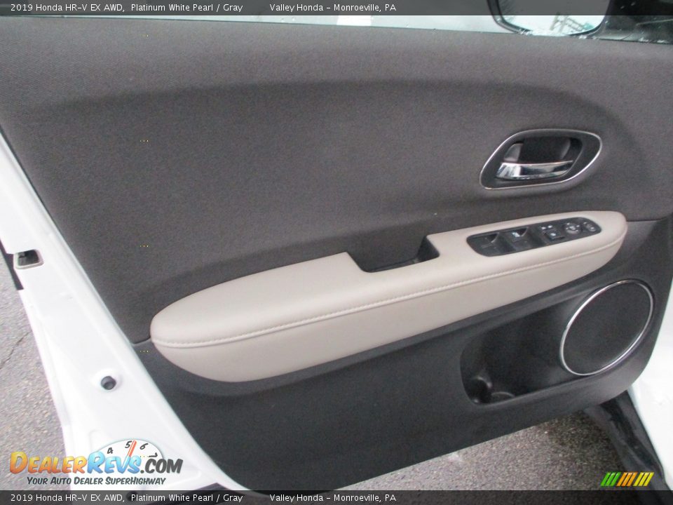 2019 Honda HR-V EX AWD Platinum White Pearl / Gray Photo #11