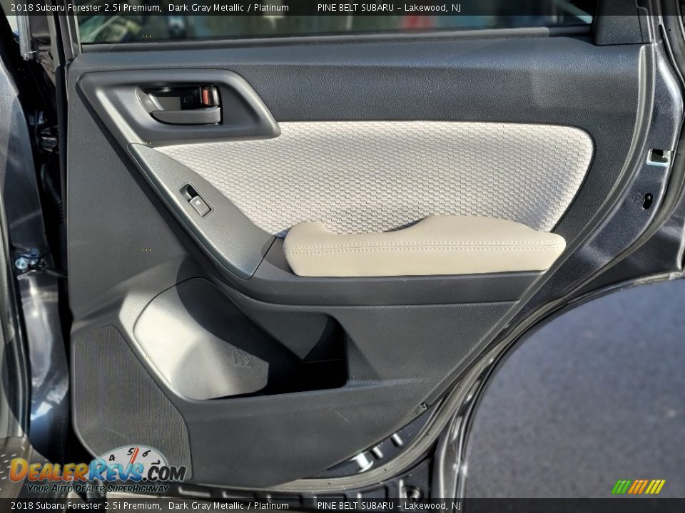 2018 Subaru Forester 2.5i Premium Dark Gray Metallic / Platinum Photo #26