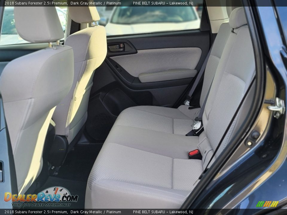 2018 Subaru Forester 2.5i Premium Dark Gray Metallic / Platinum Photo #31