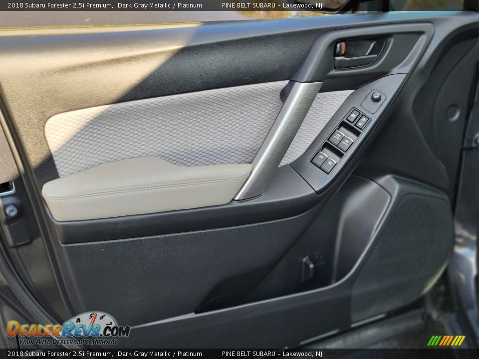 2018 Subaru Forester 2.5i Premium Dark Gray Metallic / Platinum Photo #35