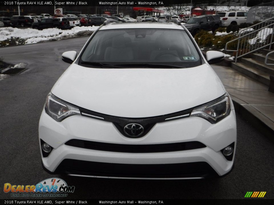 2018 Toyota RAV4 XLE AWD Super White / Black Photo #10