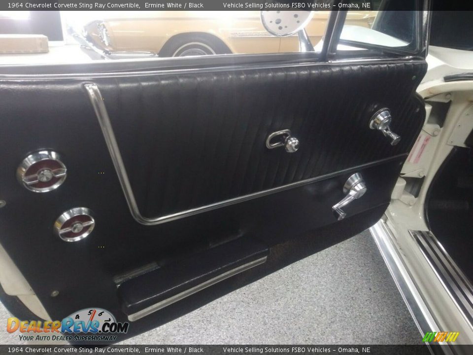 Door Panel of 1964 Chevrolet Corvette Sting Ray Convertible Photo #8