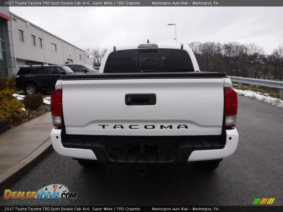 2017 Toyota Tacoma TRD Sport Double Cab 4x4 Super White / TRD Graphite Photo #16