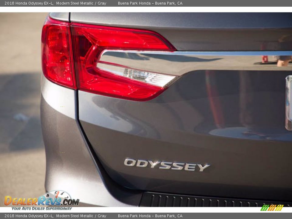 2018 Honda Odyssey EX-L Modern Steel Metallic / Gray Photo #10