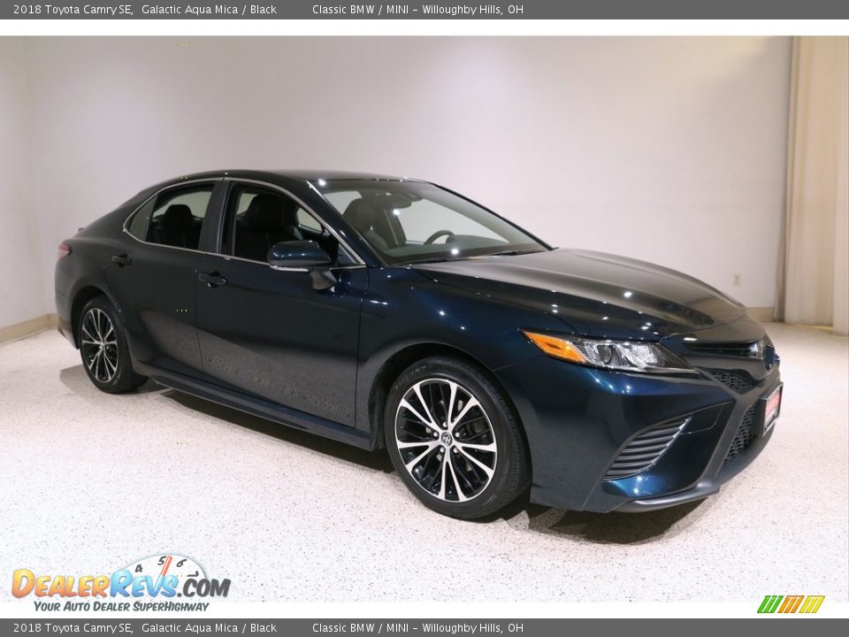 2018 Toyota Camry SE Galactic Aqua Mica / Black Photo #1