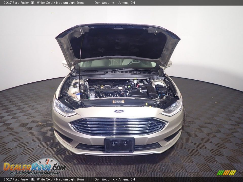 2017 Ford Fusion SE White Gold / Medium Light Stone Photo #7